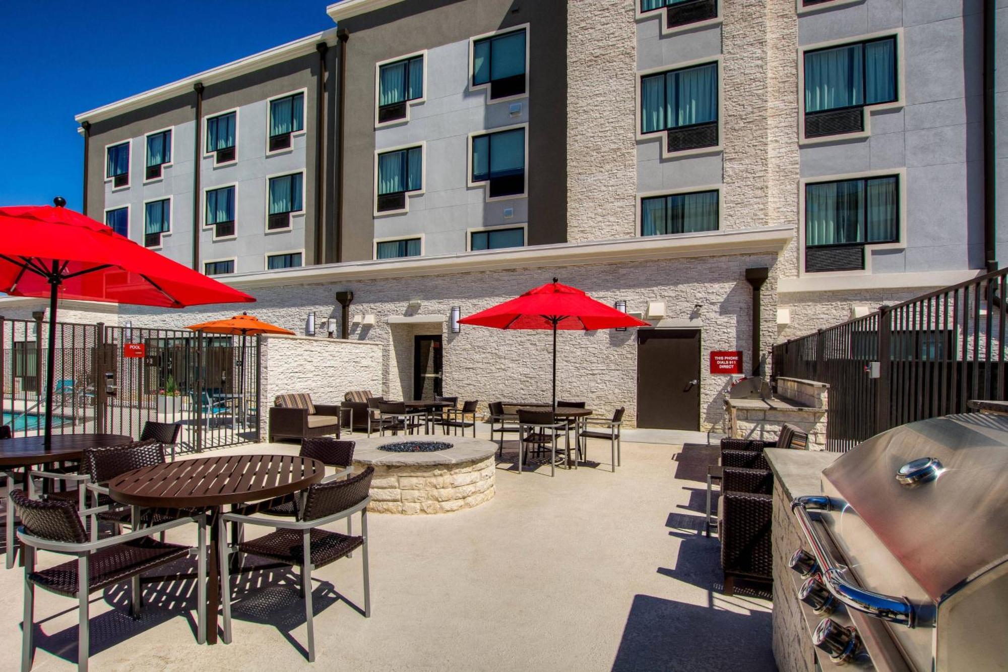 Towneplace Suites By Marriott Waco South Exterior foto