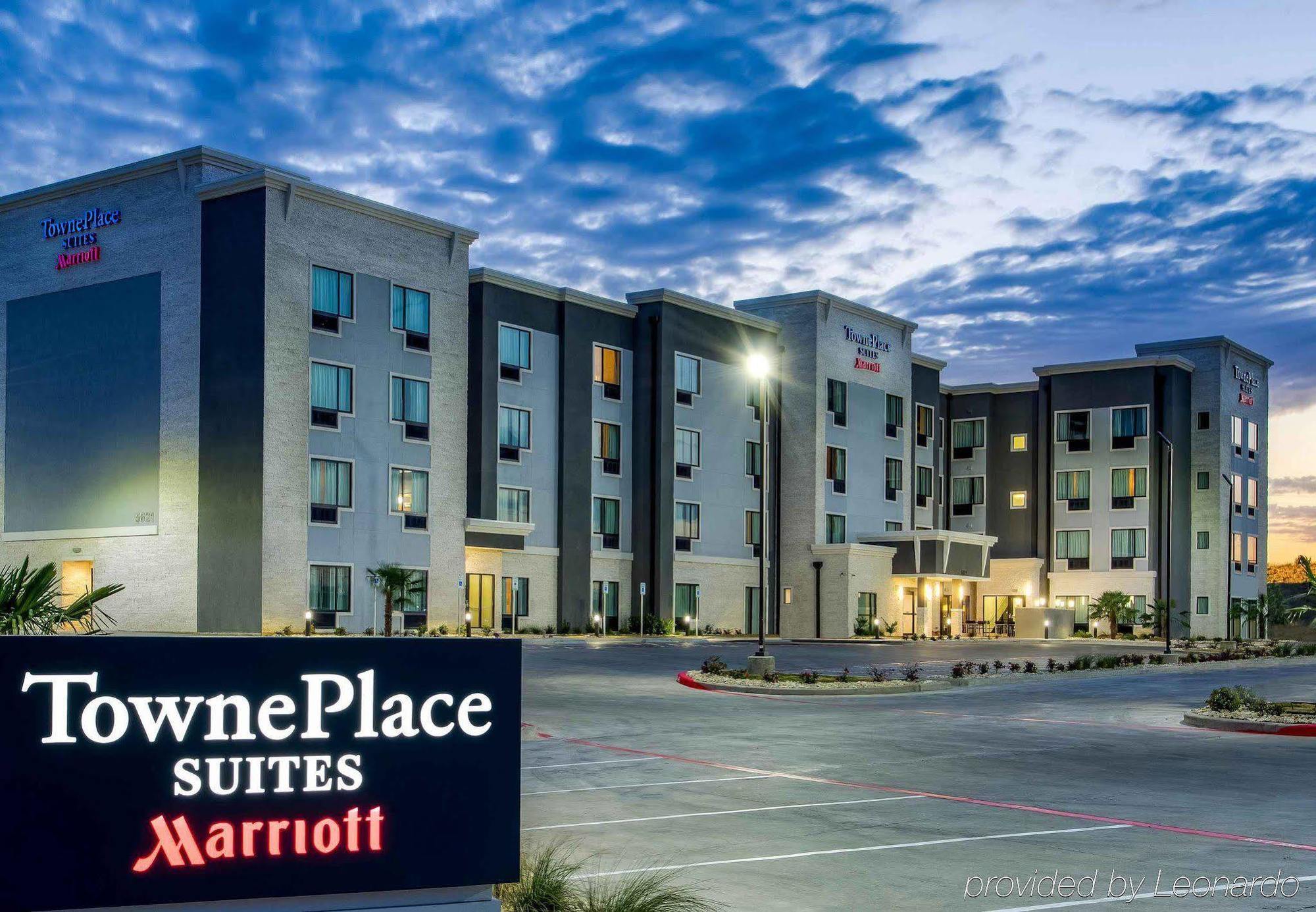 Towneplace Suites By Marriott Waco South Exterior foto